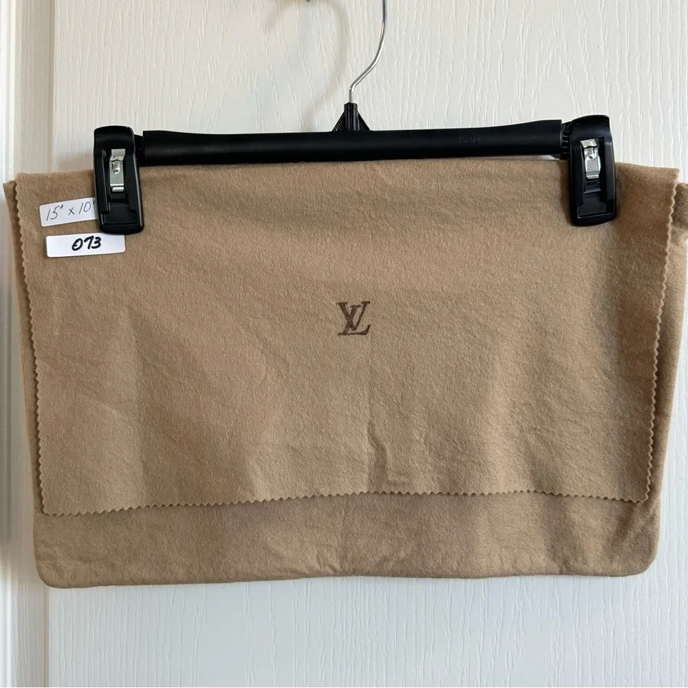 Louis Vuitton Beige Dust Cover with LV Logo 15x10